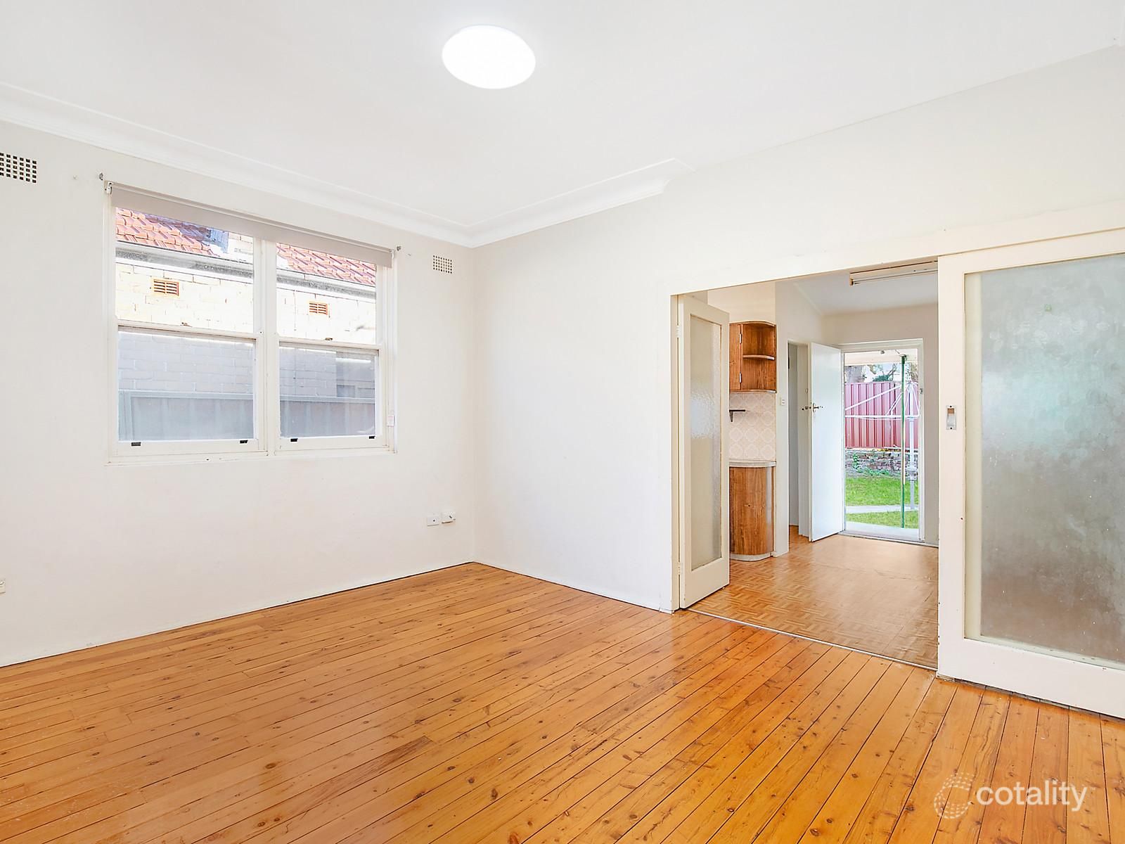18 Universal St, Eastlakes, NSW 2018