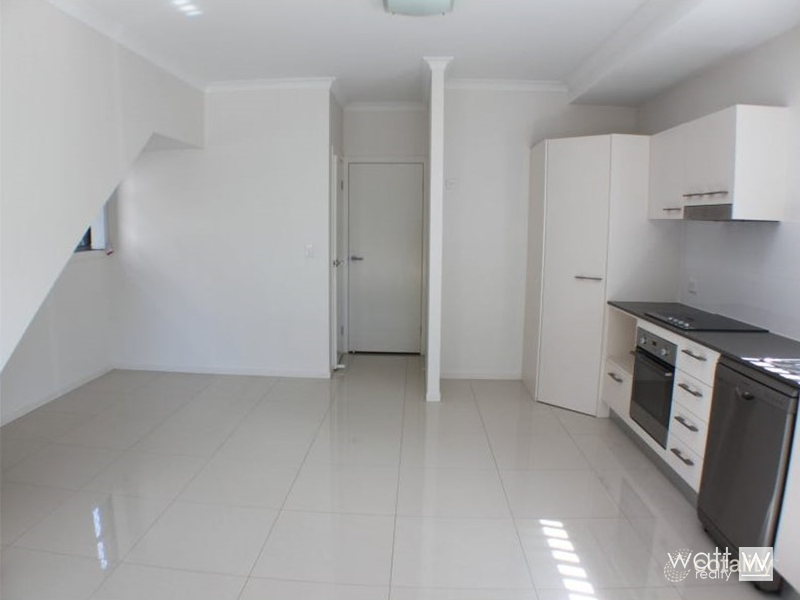 2/102 Amelia St, Nundah, QLD 4012