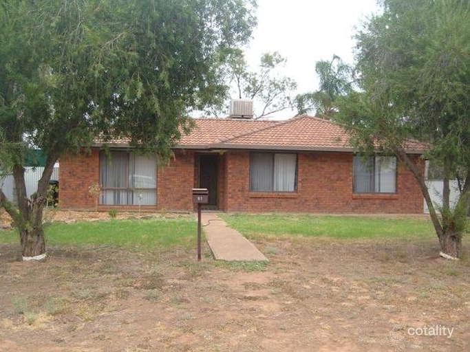61 Cathundril St, Nyngan, NSW 2825