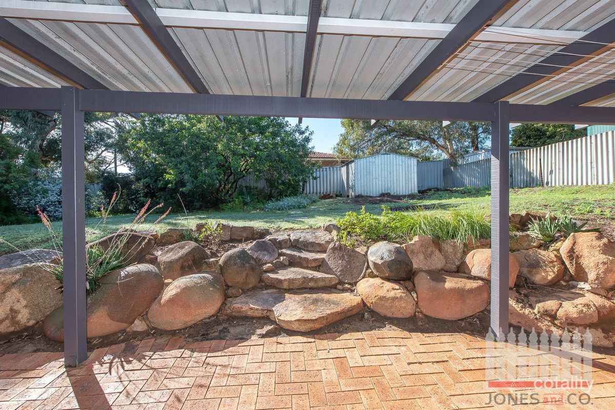 2 Pagnell Way, Swan View, WA 6056