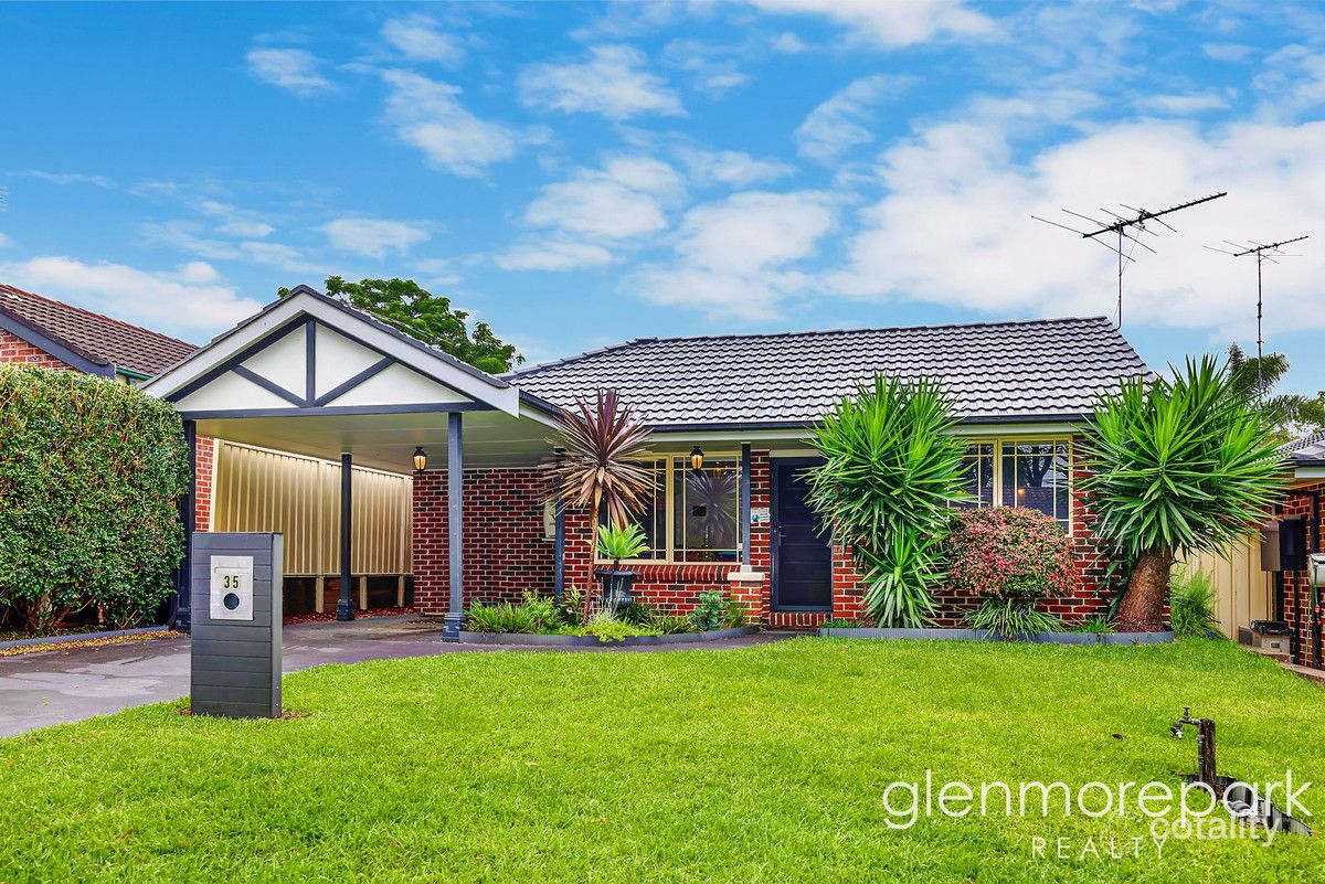 35 Harwood Cct, Glenmore Park, NSW 2745