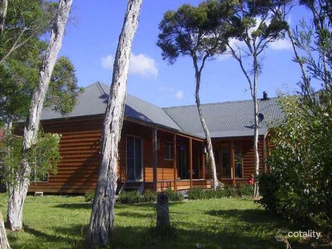 19 Victoria Cres, Safety Beach, VIC 3936