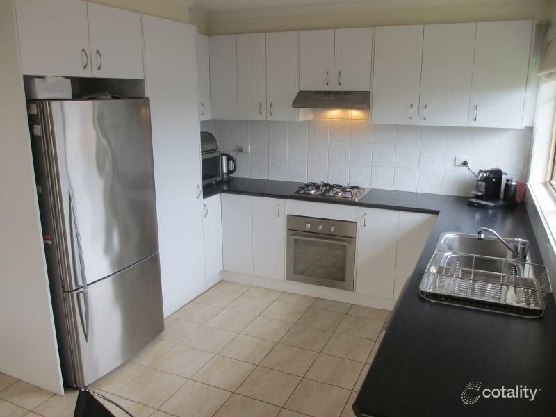 49 Warrandyte Rd, Ringwood, VIC 3134