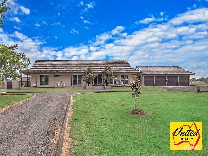 215 Macarthur Rd, Spring Farm, NSW 2570