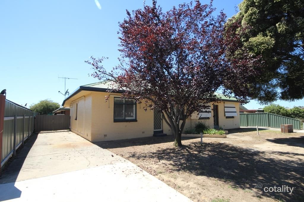 2/424 Kotthoff St, Lavington, NSW 2641
