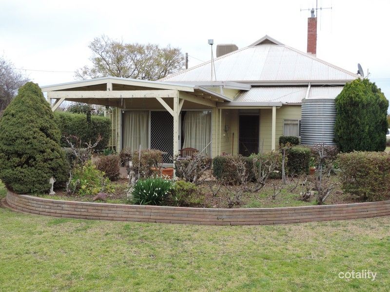 21 Findlay Ave, Leitchville, VIC 3567