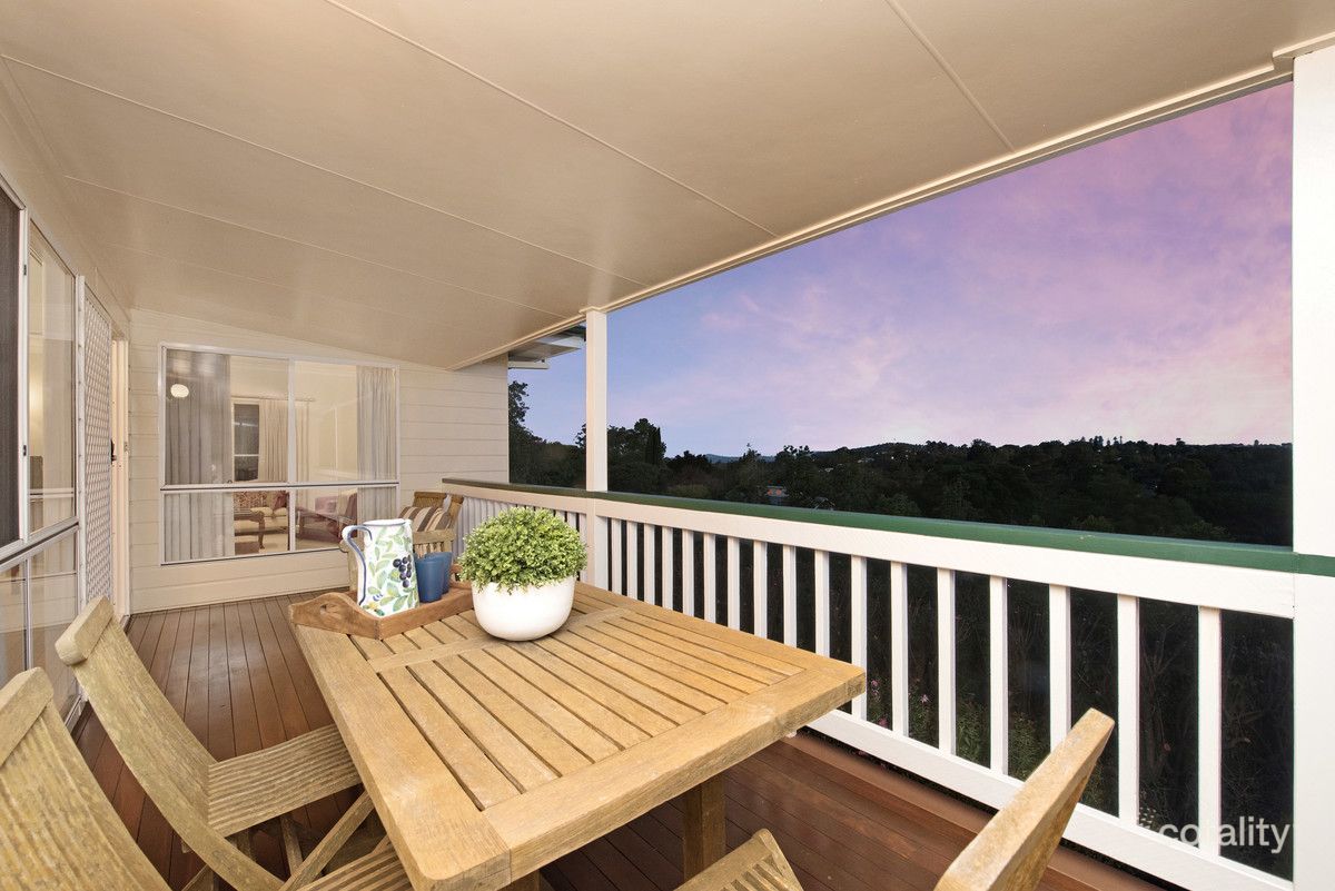 2/46a Mackenzie St, Mount Lofty, QLD 4350