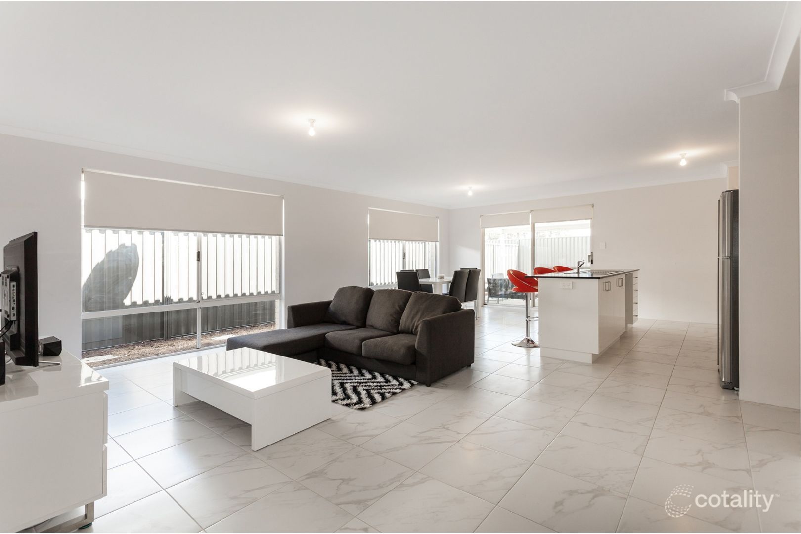 6 Platinum Rd, Dayton, WA 6055