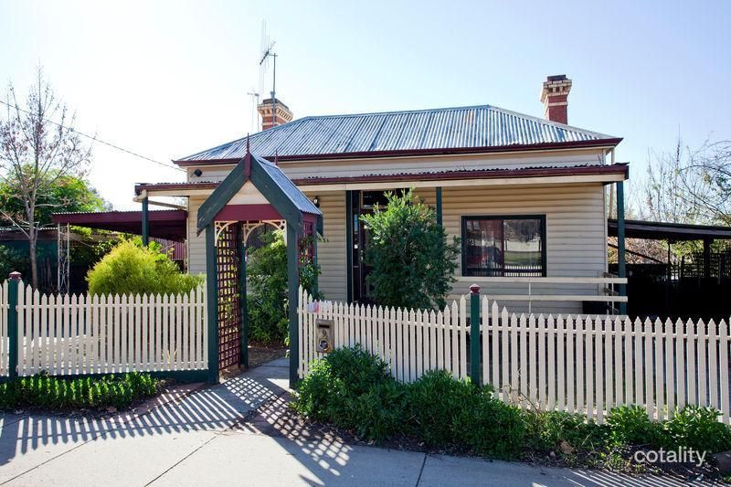 9 Laurel St, Golden Square, VIC 3555