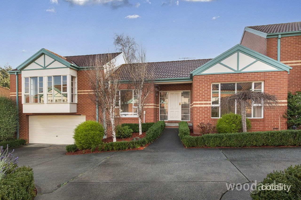 2/9-11 Whittens Lane, Doncaster, VIC 3108