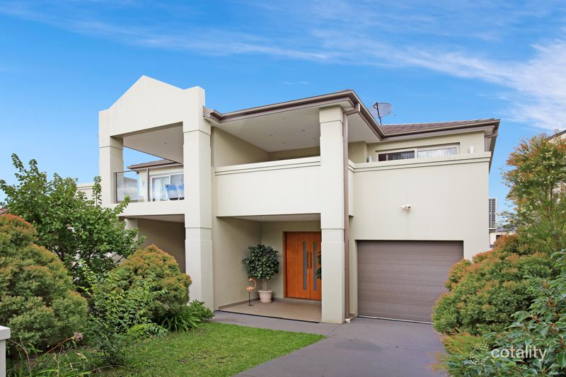 122a Wangee Rd, Greenacre, NSW 2190