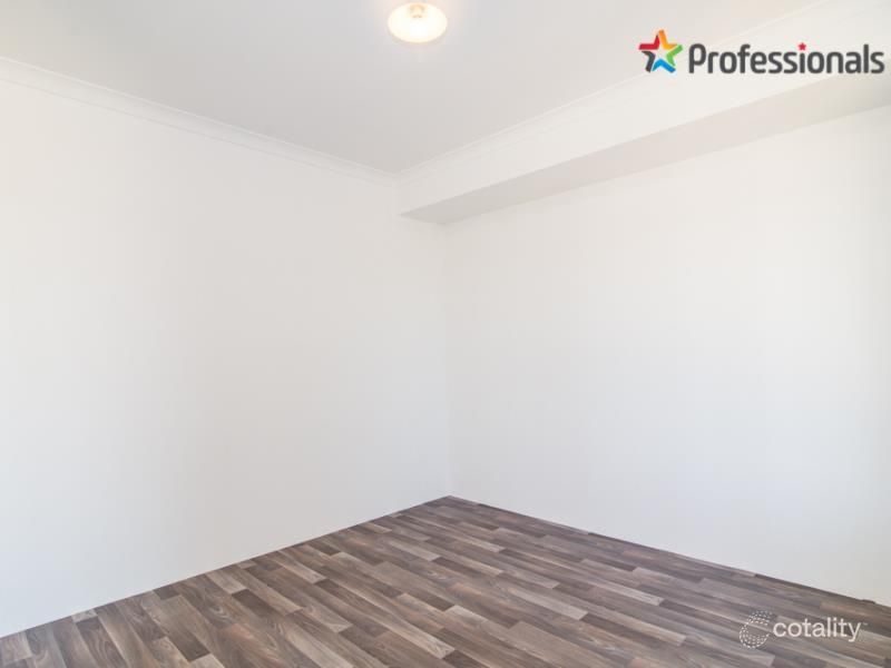 16 St Catharines Prom, Champion Lakes, WA 6111