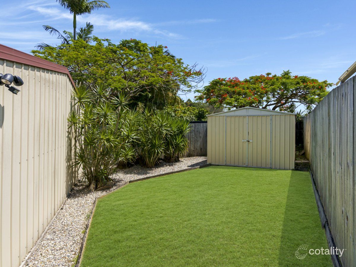 18 Gemstone Ct, Carrara, QLD 4211