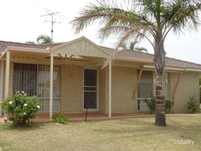 2/12 Darter Pl, Halls Head, WA 6210