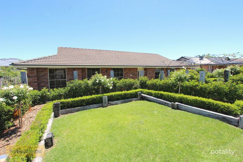 18 Wentworth Dr, Kelso, NSW 2795