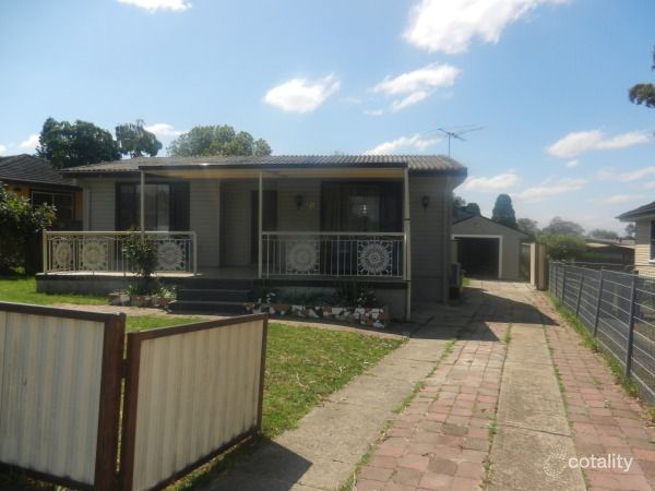 21 Collins Ave, Lurnea, NSW 2170