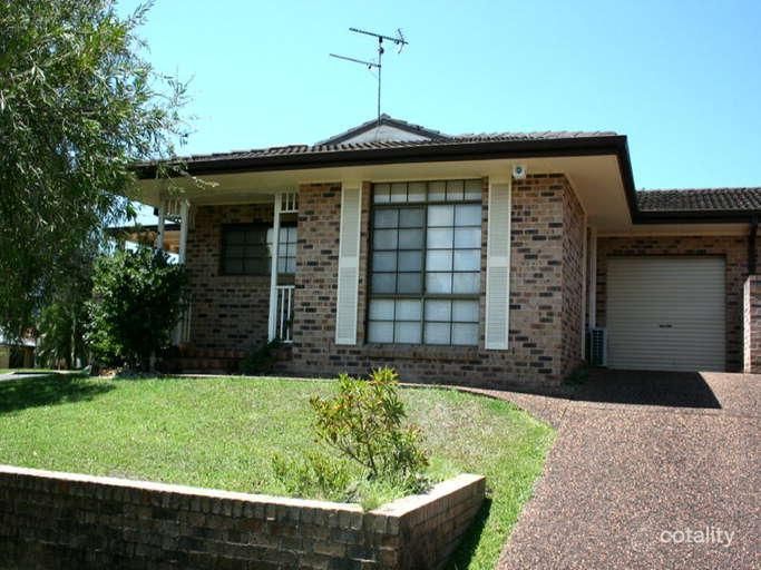 2/8 Henzel Rd, Green Point, NSW 2251