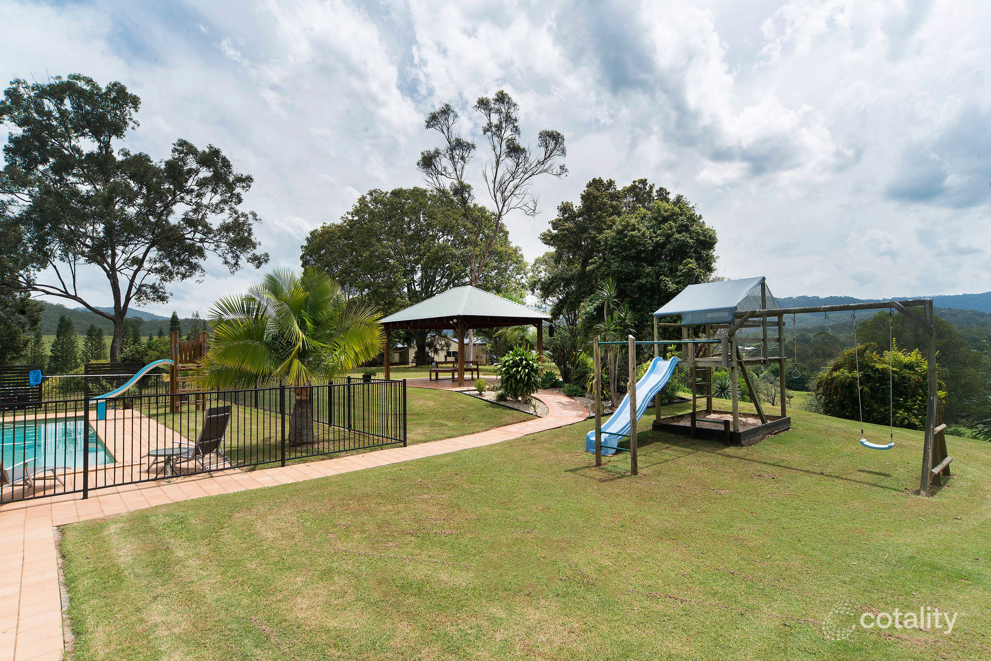 27 Darwalla Rd, Mount Nathan, QLD 4211