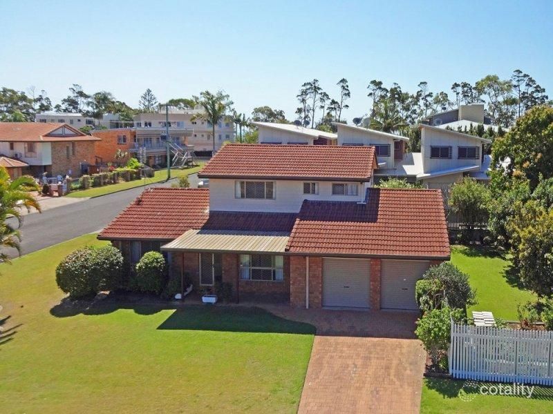 10 Hervey St, Scarness, QLD 4655