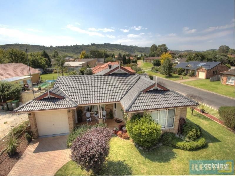 10 Magnolia Dr, Picton, NSW 2571