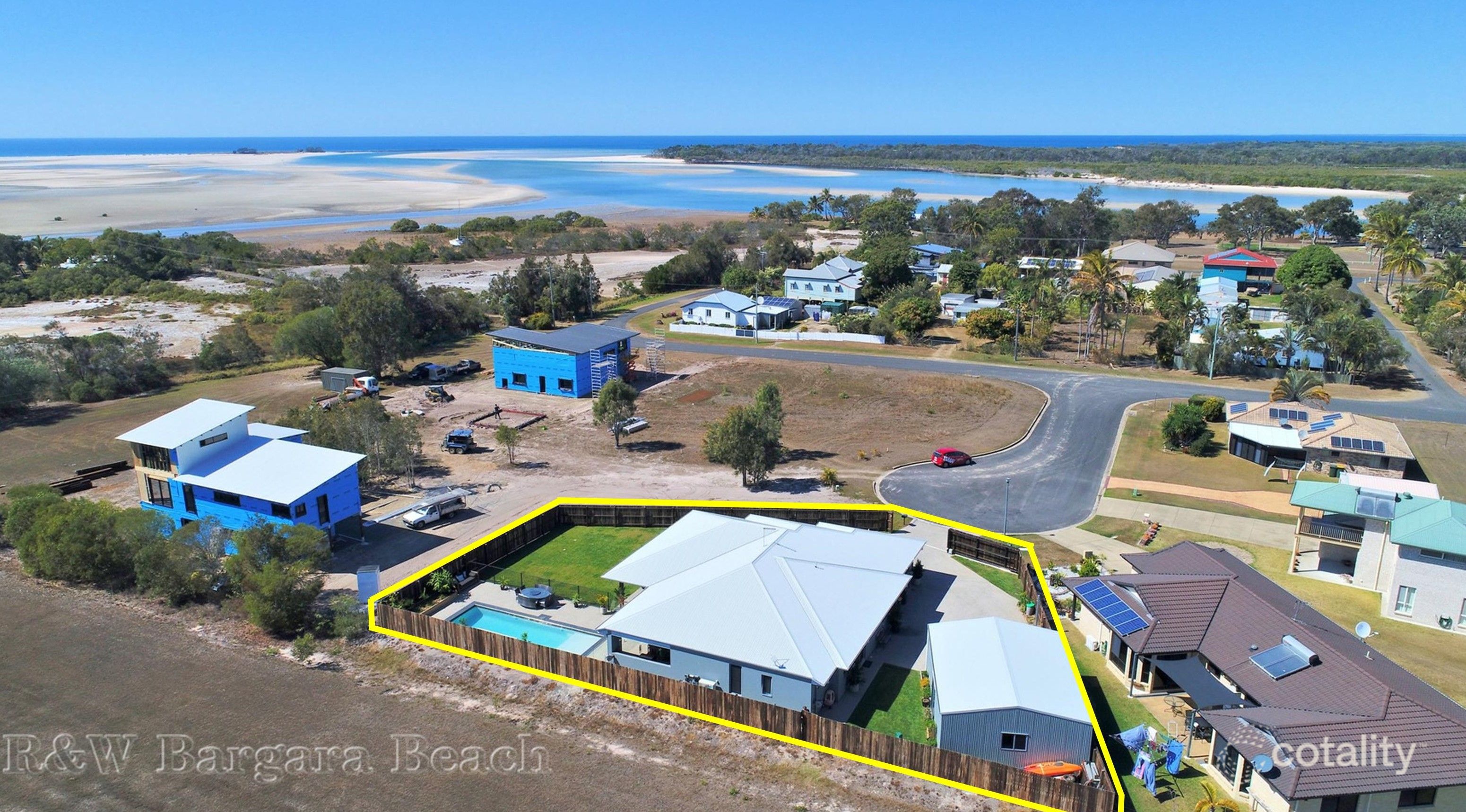 3a Margaret Ct, Elliott Heads, QLD 4670