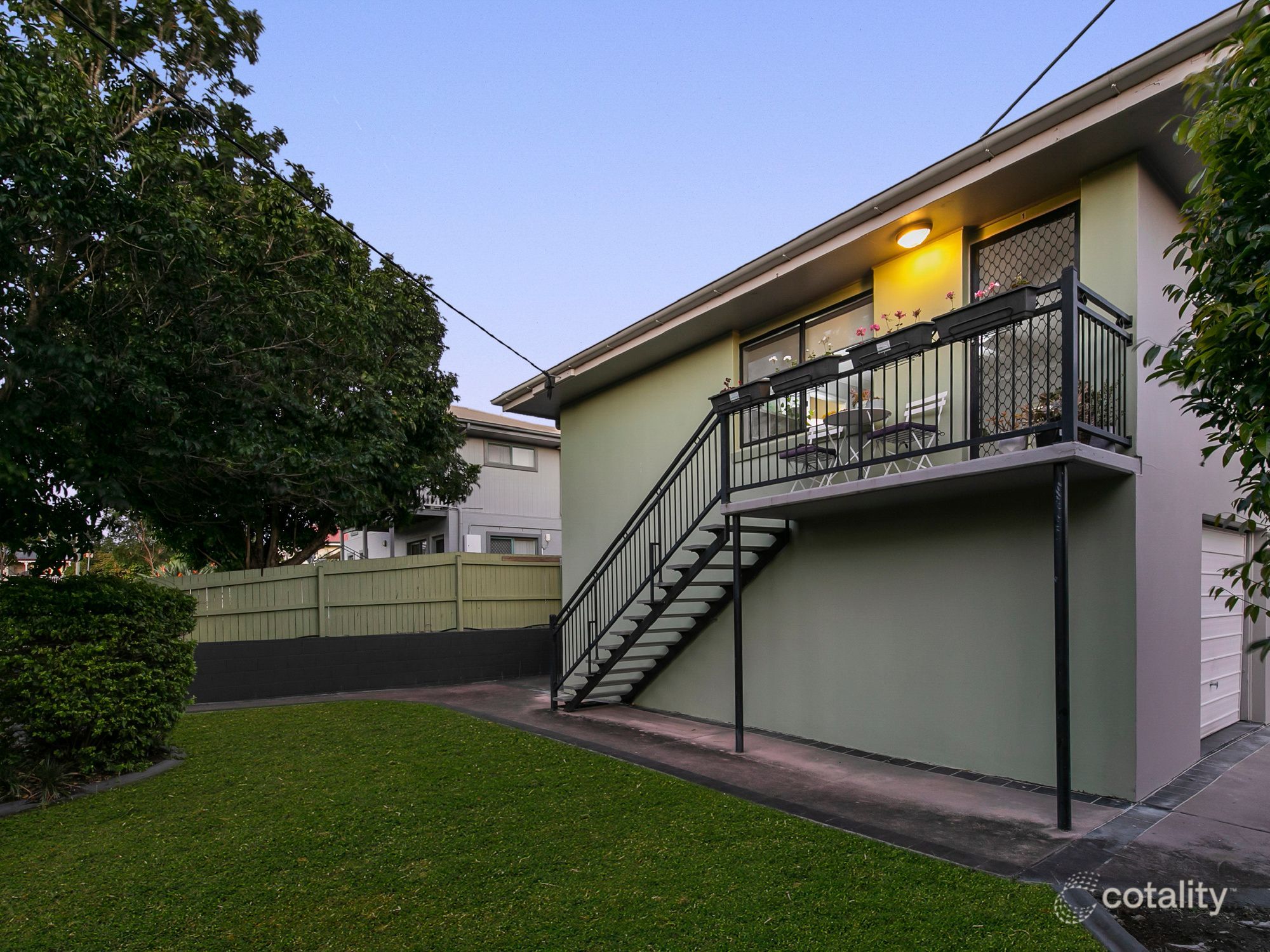 1/10 Biran St, Camp Hill, QLD 4152