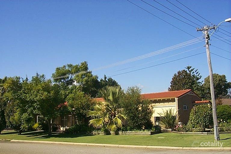 4b Lenhay Ct, Willetton, WA 6155