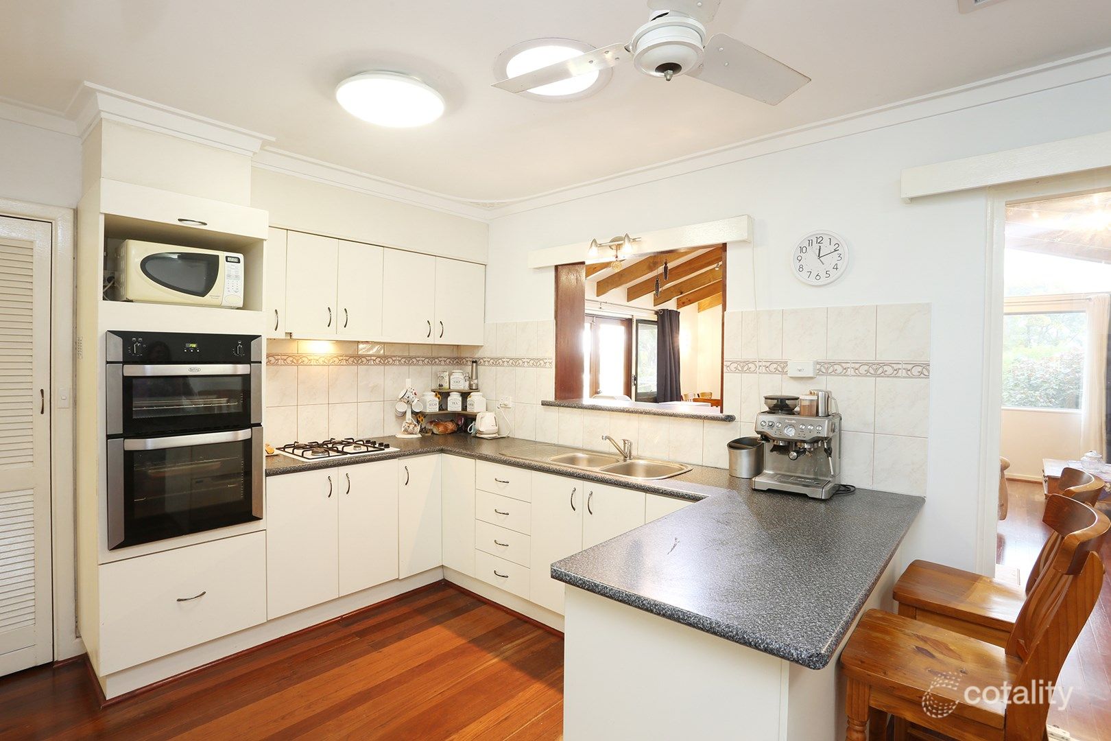 17 Frost St, Swan View, WA 6056