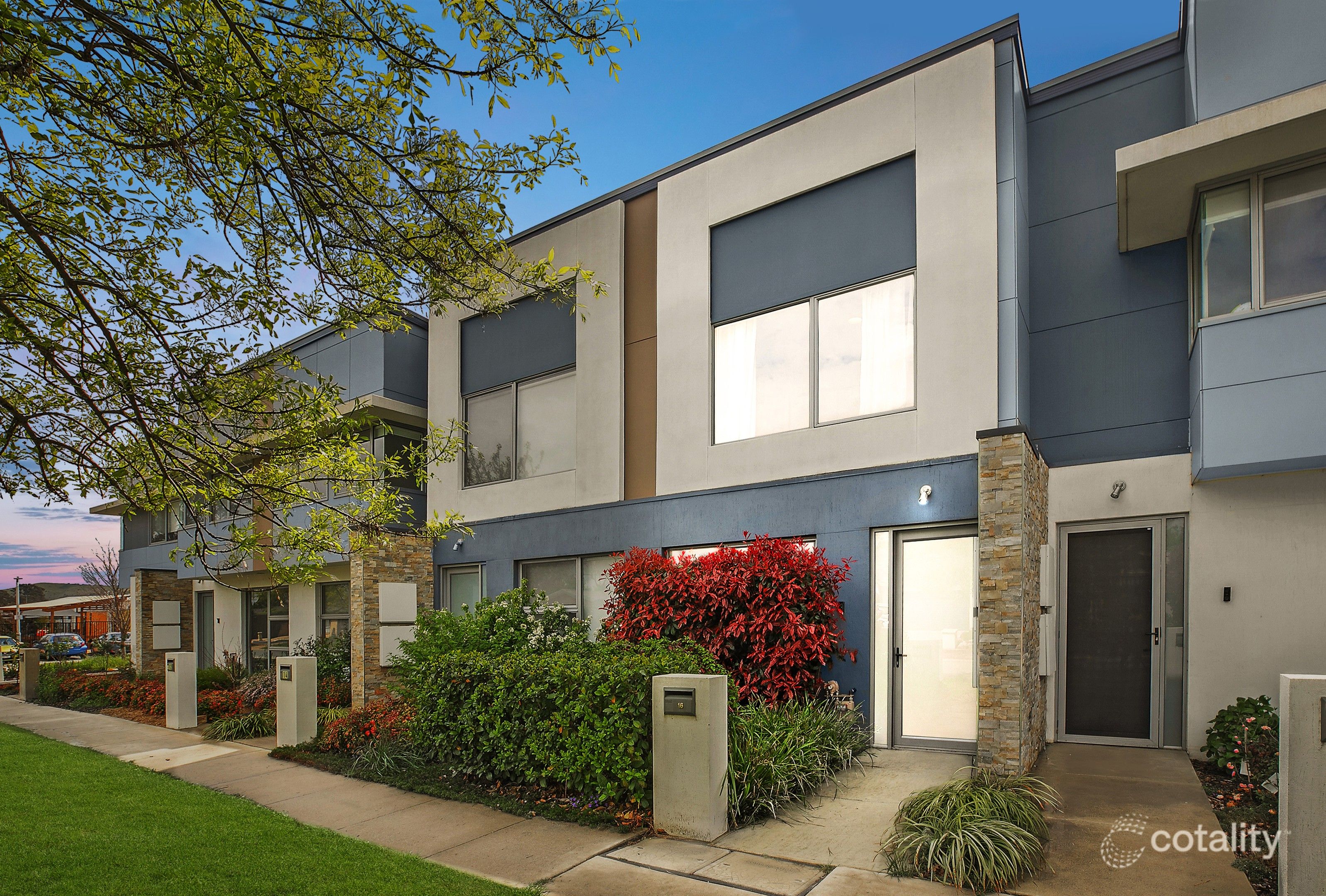 16 Mornington St, Amaroo, ACT 2914
