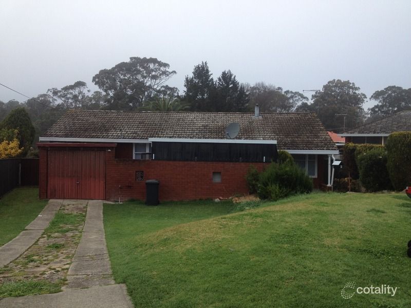 6 Colo Pl, Campbelltown, NSW 2560