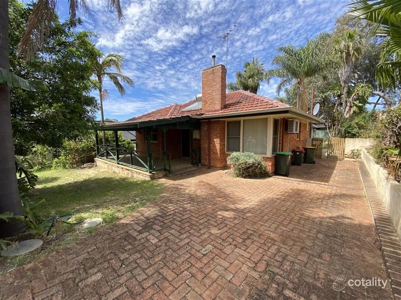 15 Dean St, Karrinyup, WA 6018