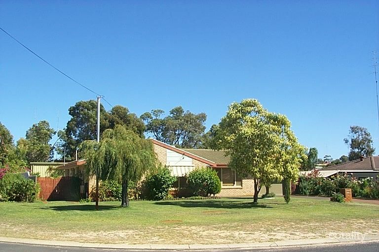 19 Travers Dr, Australind, WA 6233