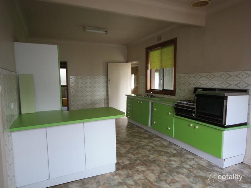 25 Neil St, Hadfield, VIC 3046