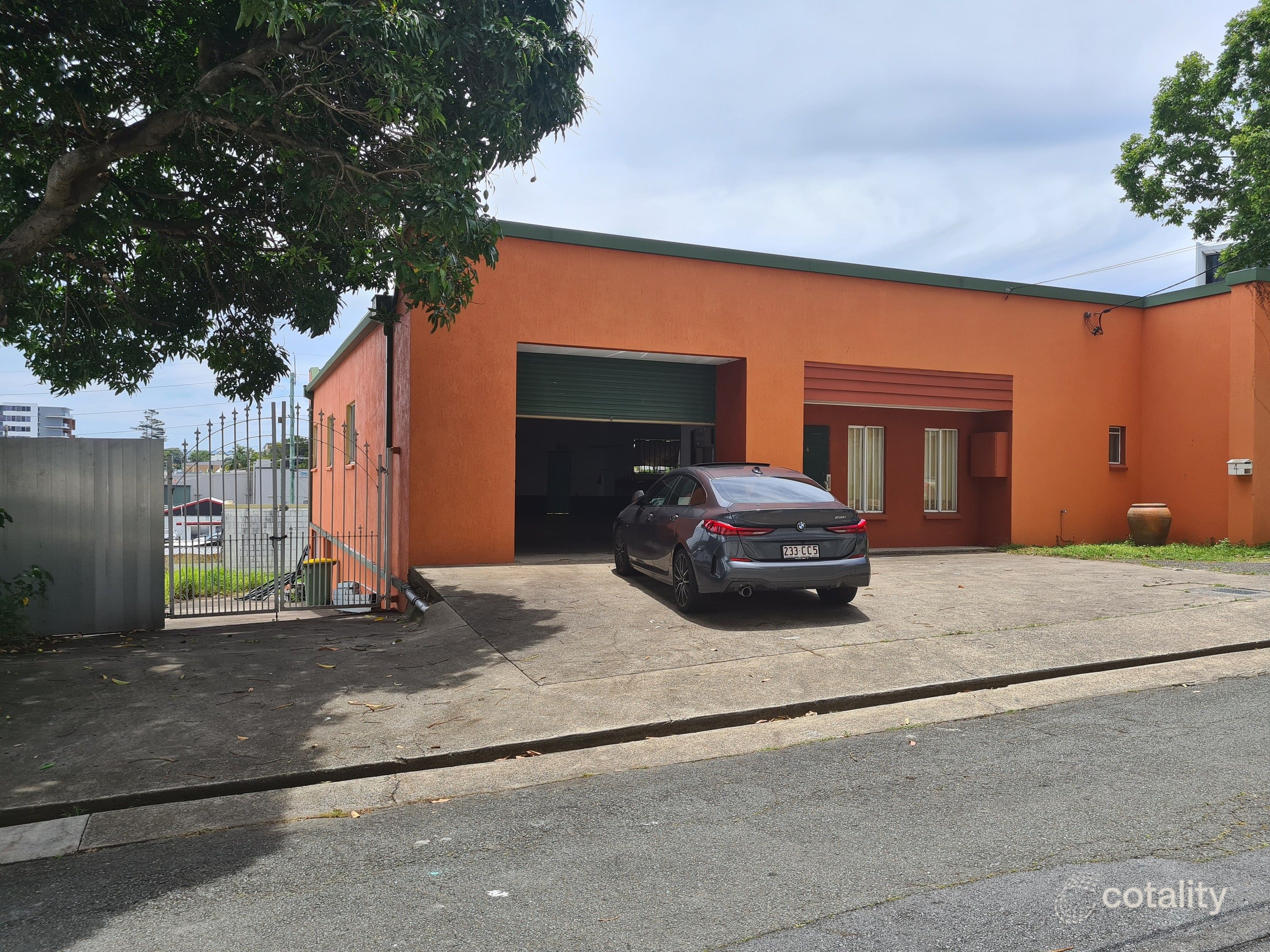 4 Oban Lane, Southport, QLD 4215
