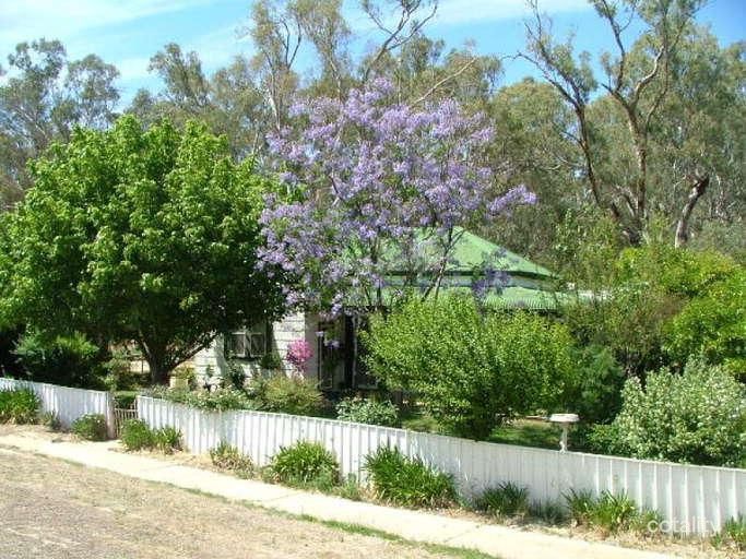 36 Davidson St, Deniliquin, NSW 2710
