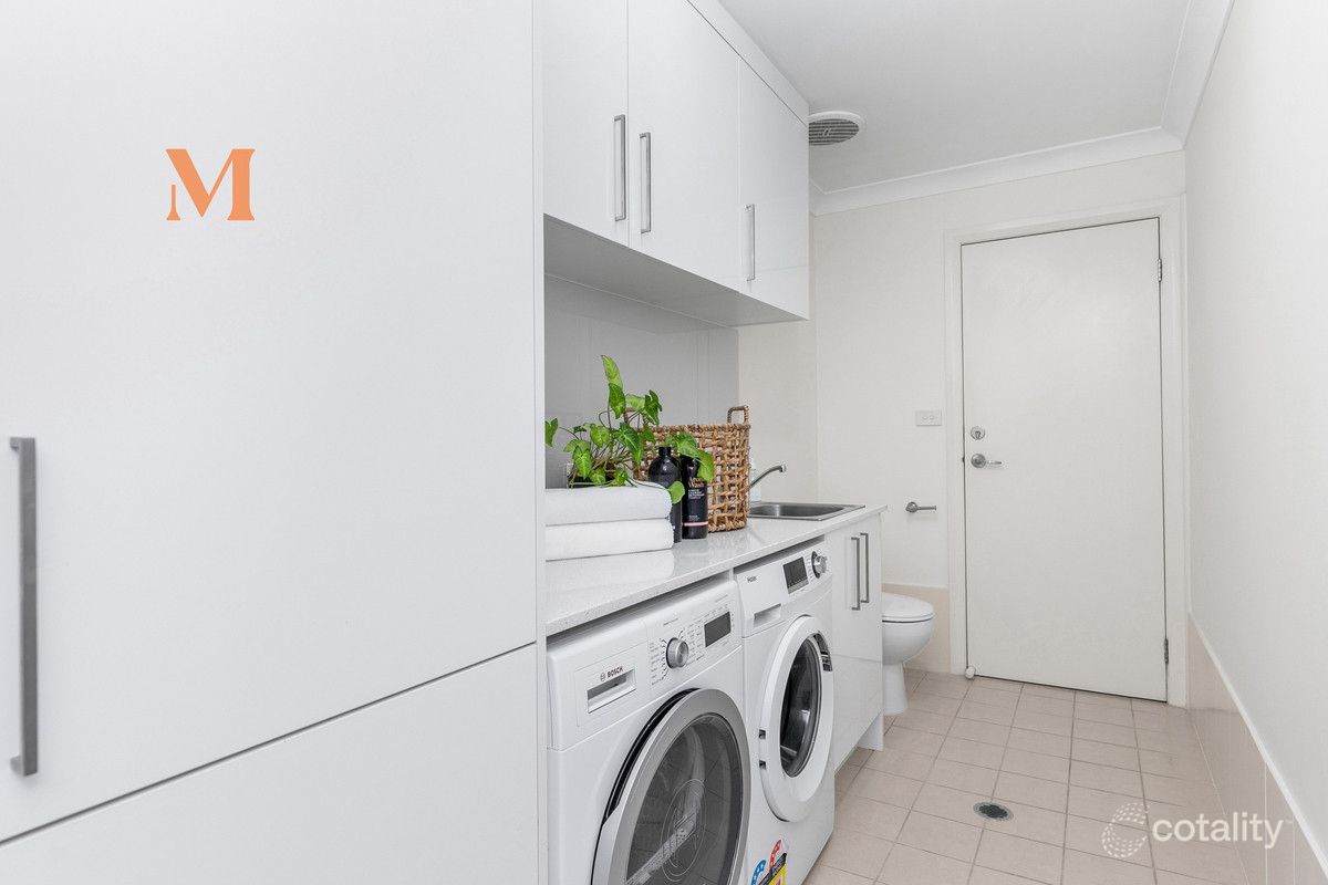 42 Ripon Way, Macquarie Hills, NSW 2285