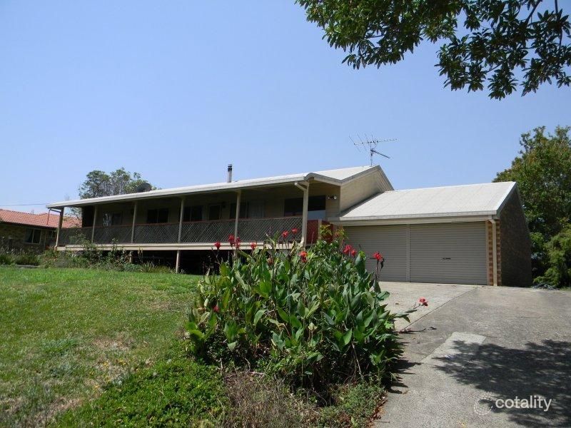 21 Walkers Dr, Maleny, QLD 4552