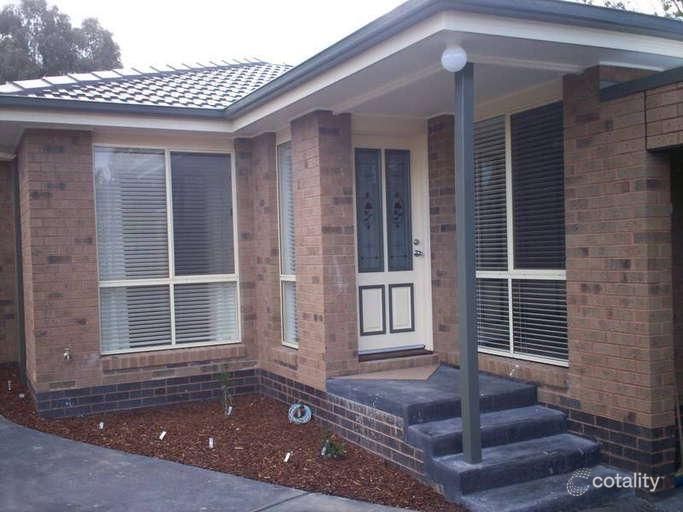 33 Beresford Rd, Lilydale, VIC 3140