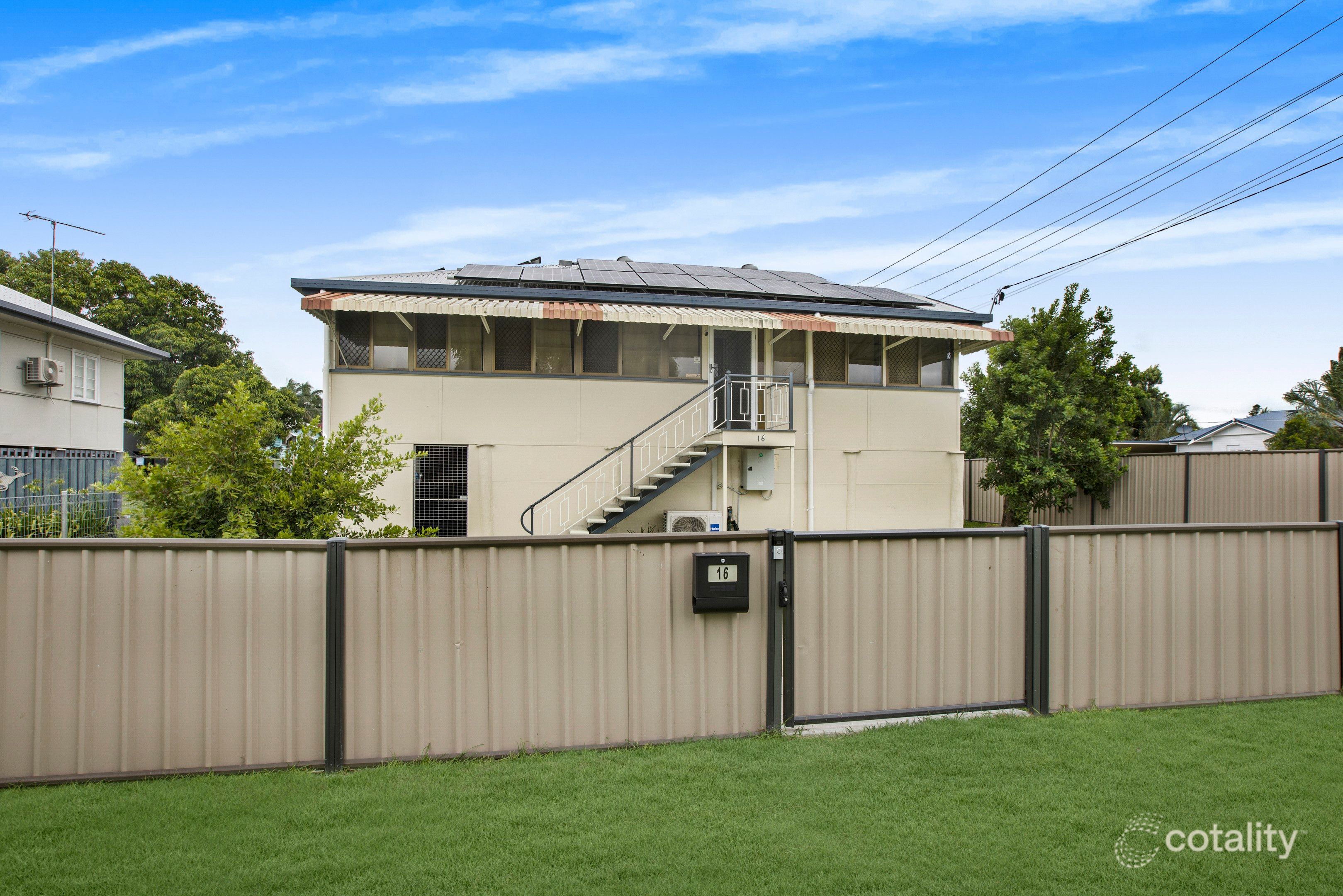 16 Medcraf St, Park Avenue, QLD 4701