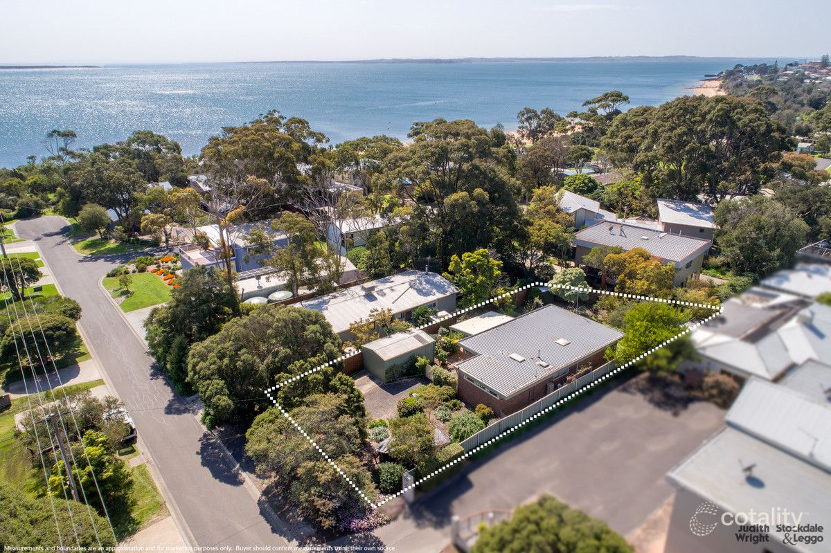 11 Mchaffie Dr, Cowes, VIC 3922