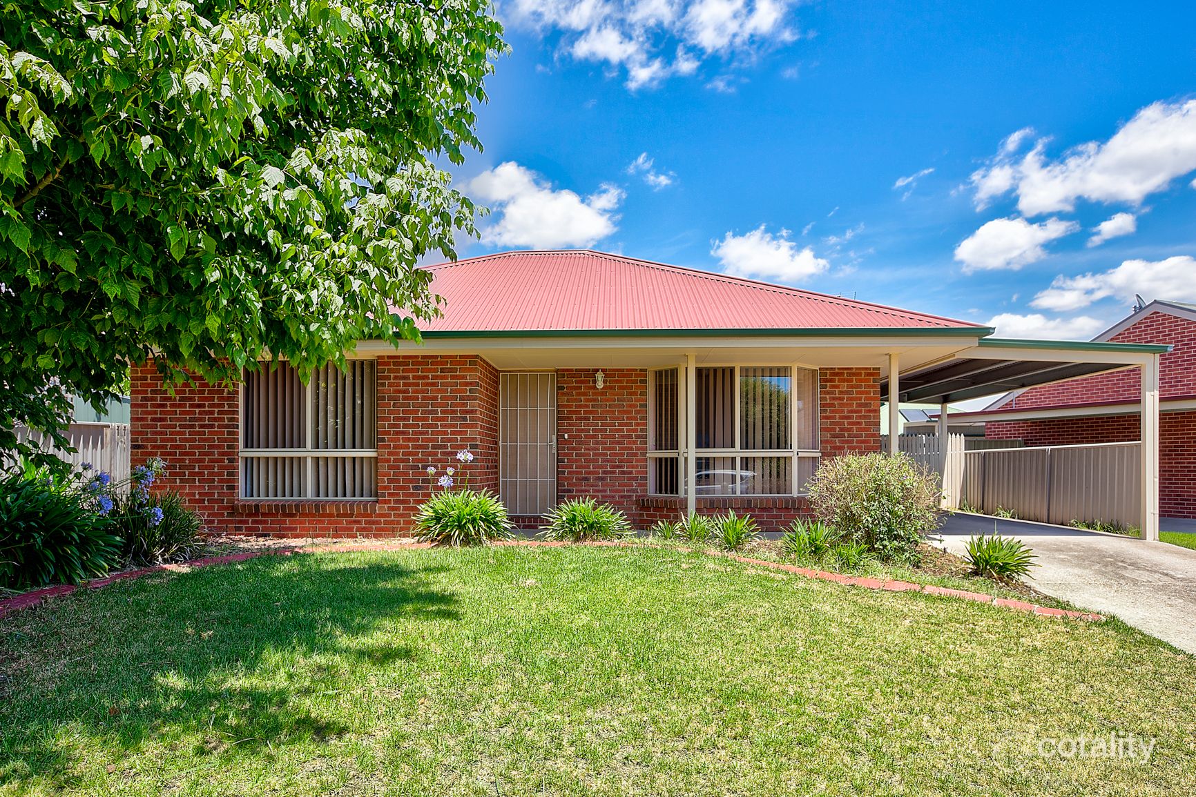 21 Hamilton Pl, West Wodonga, VIC 3690