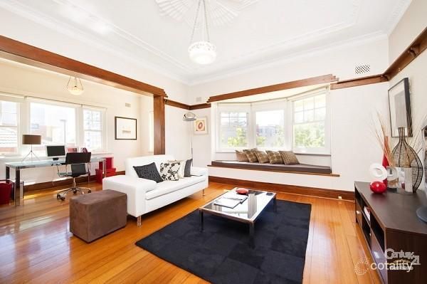 9/5 Robe St, St Kilda, VIC 3182