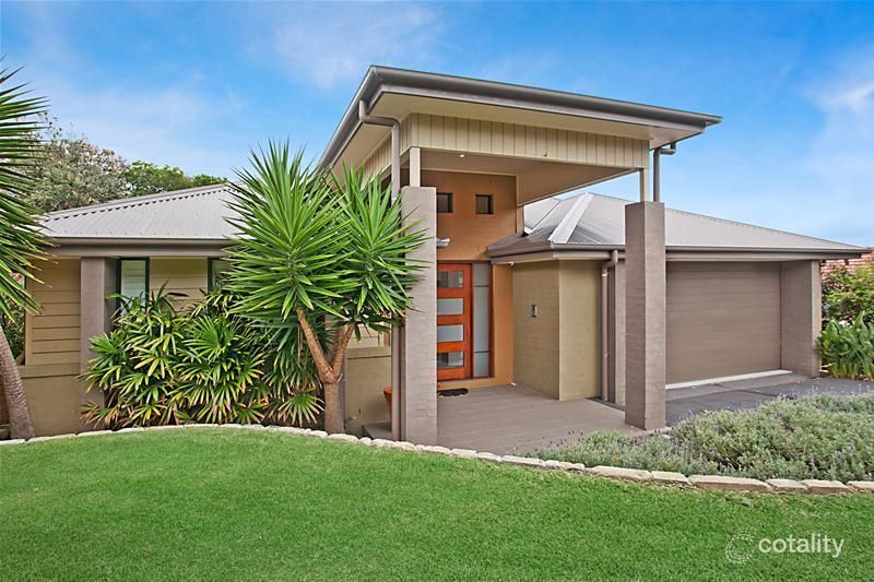 11 Wrightson Ave, Bar Beach, NSW 2300