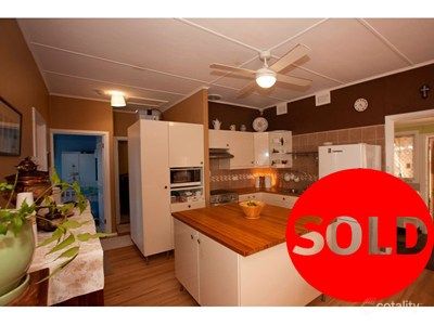 2 Illingworth St, South Carnarvon, WA 6701
