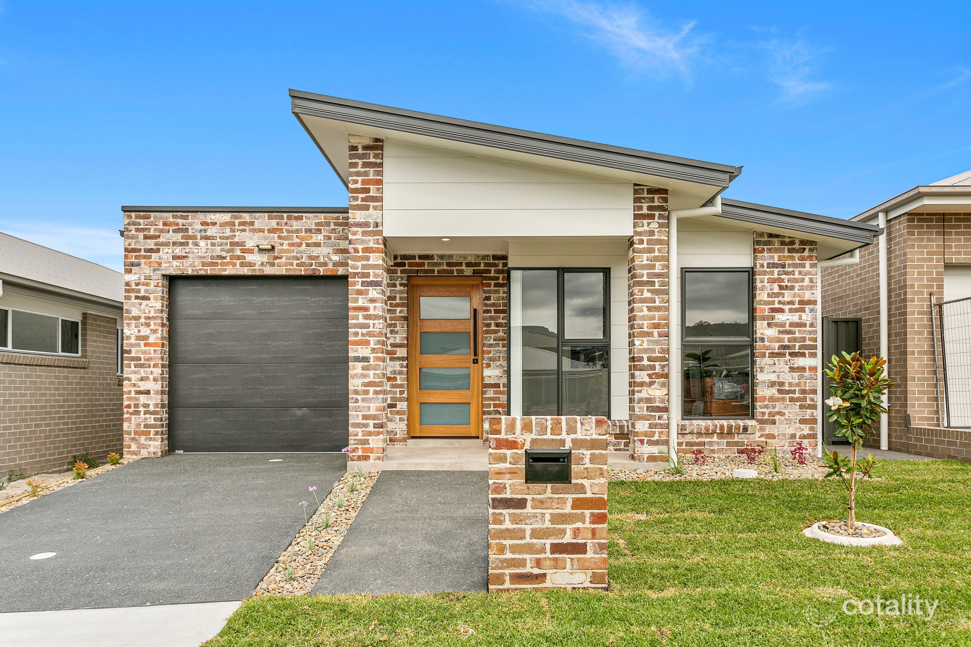 54 Wildflower Cres, Calderwood, NSW 2527