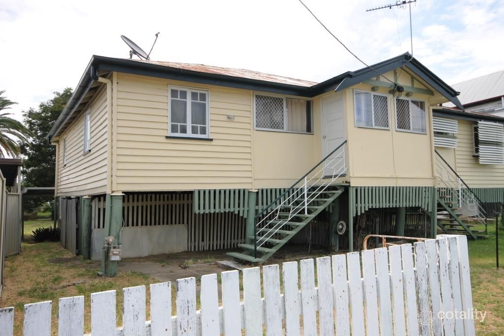 2/104 Denison St, Rockhampton City, QLD 4700