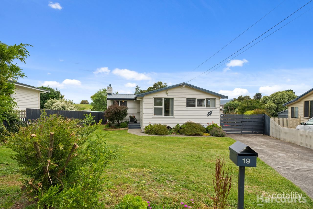 19 Dempster St, Claremont, TAS 7011