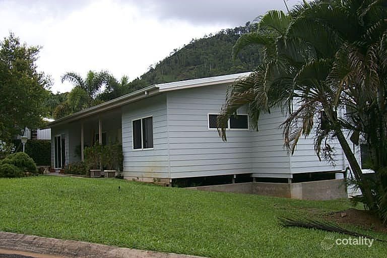 9-11 Dove Ct, Bayview Heights, QLD 4868