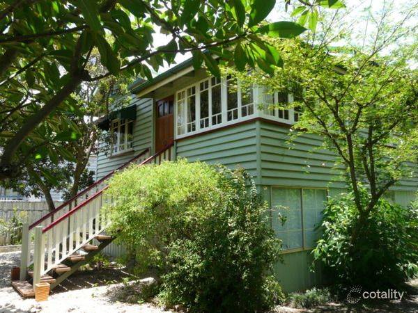 53 Palm Ave, Sandgate, QLD 4017
