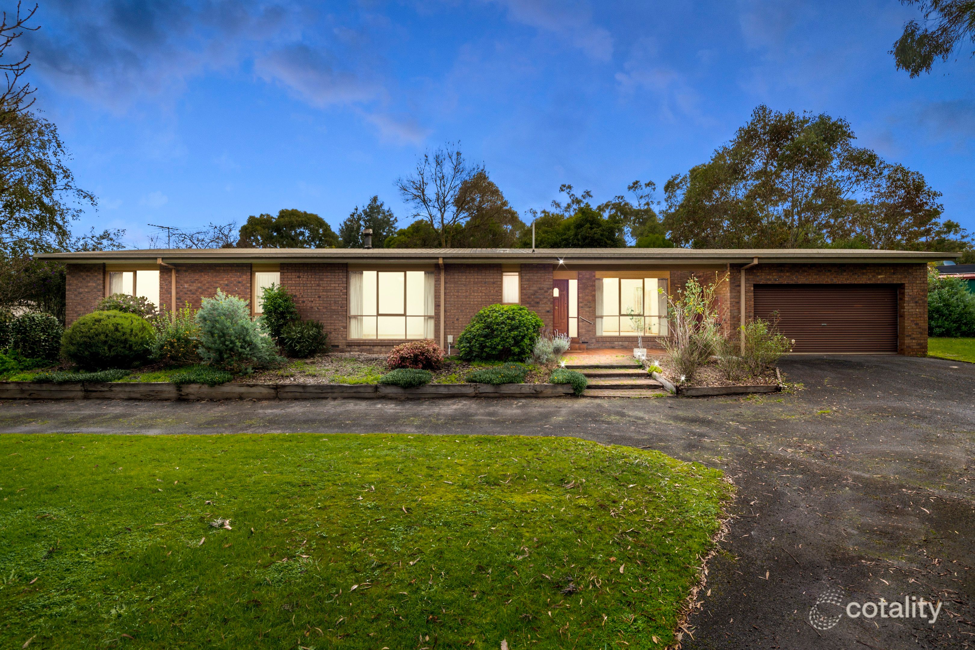 11 Woodlea Pl, Langwarrin, VIC 3910